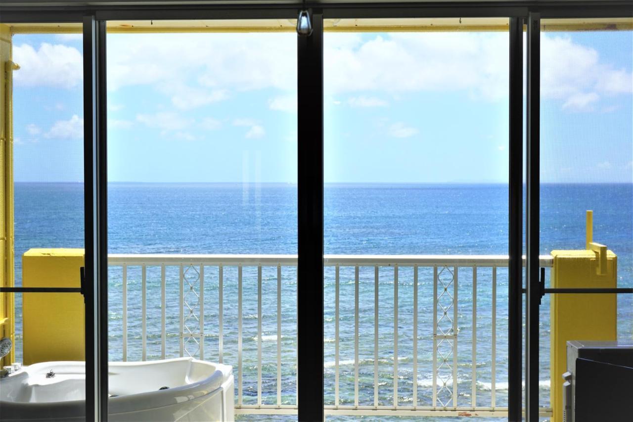 Okinawa Ocean Front Hotel Chatan Exterior foto