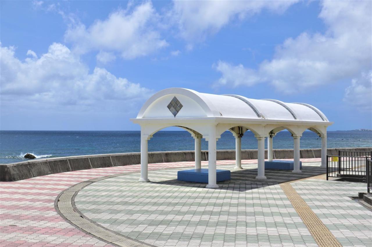 Okinawa Ocean Front Hotel Chatan Exterior foto